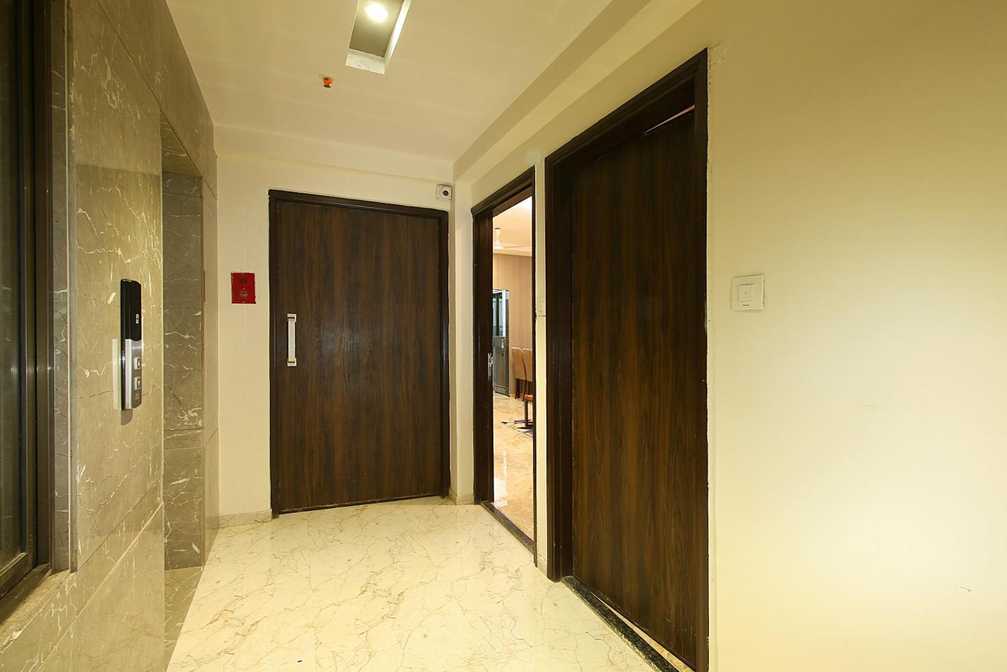 Mumbai House Luxury Apartments Santacruz East, 孟买 外观 照片