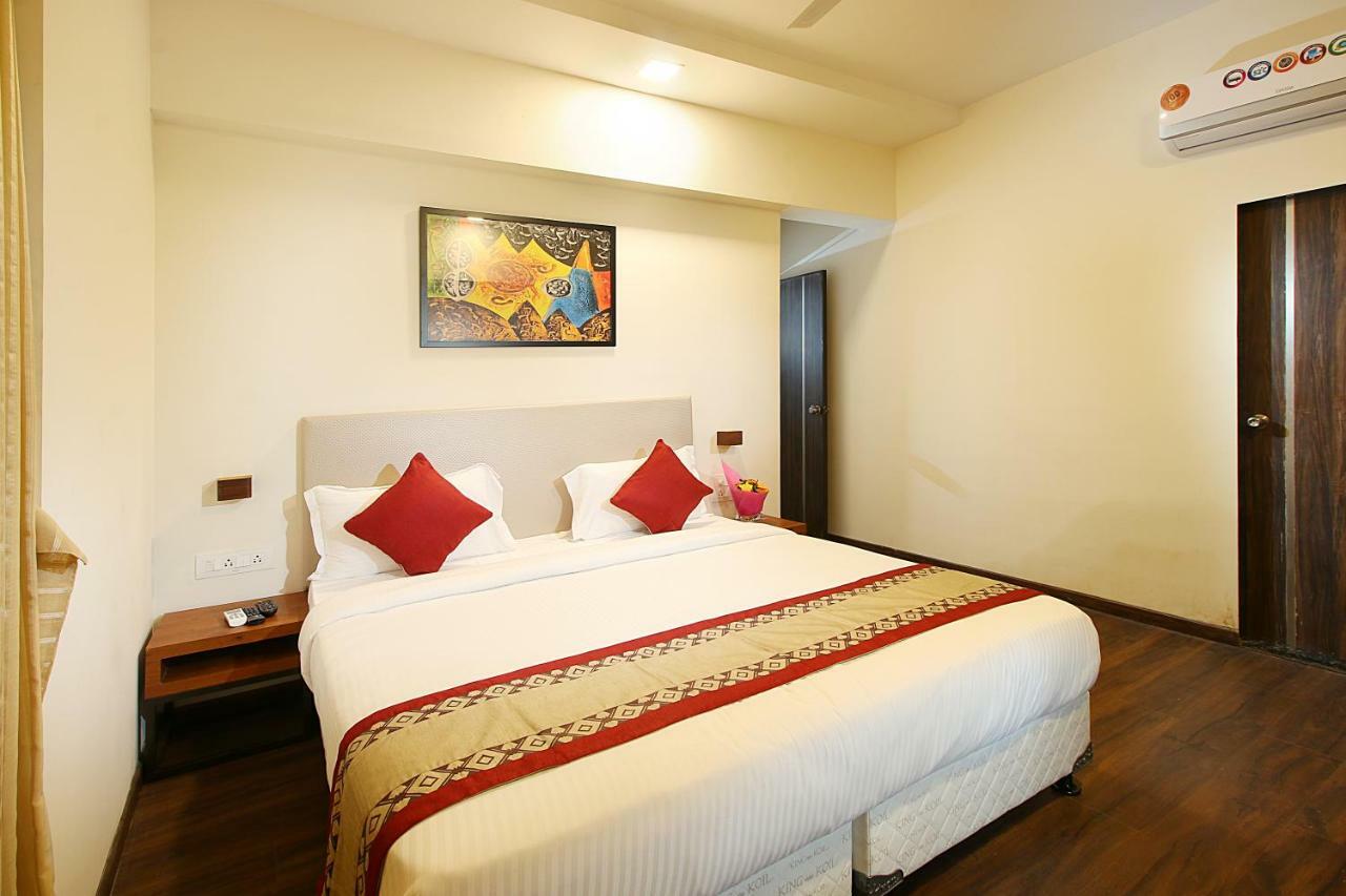 Mumbai House Luxury Apartments Santacruz East, 孟买 外观 照片