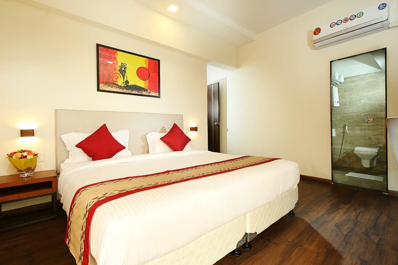 Mumbai House Luxury Apartments Santacruz East, 孟买 外观 照片