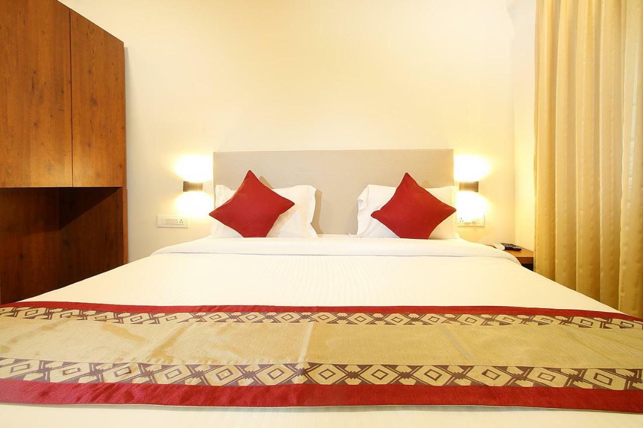Mumbai House Luxury Apartments Santacruz East, 孟买 外观 照片